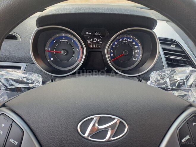 Hyundai Elantra 2015, 127,971 km - 1.6 l - Bakı