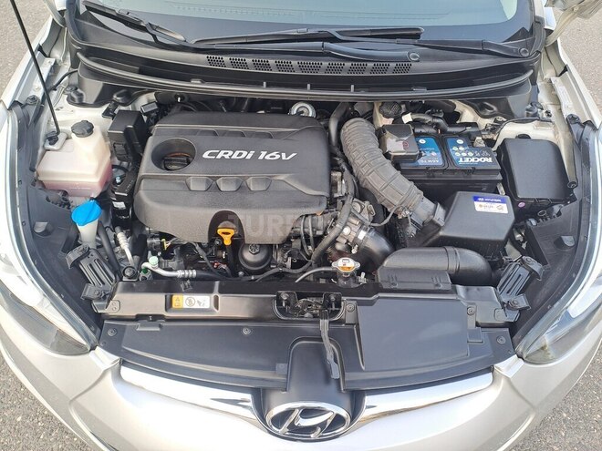 Hyundai Elantra 2015, 127,971 km - 1.6 l - Bakı