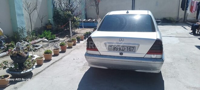Mercedes C 220 1997, 450,000 km - 2.2 l - Sumqayıt