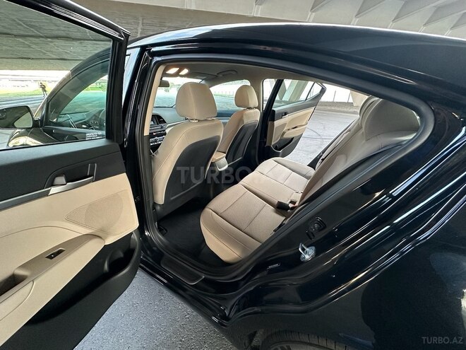 Hyundai Elantra 2020, 16,000 km - 2.0 l - Bakı