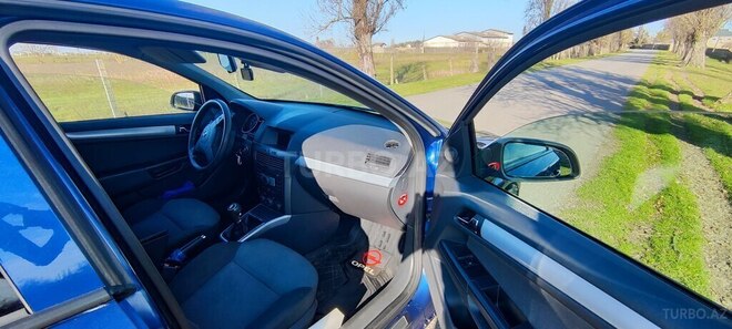 Opel Astra 2006, 248,000 km - 1.4 l - Lənkəran