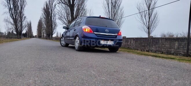 Opel Astra 2006, 248,000 km - 1.4 l - Lənkəran
