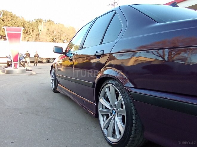 BMW 320 1995, 324,560 km - 2.0 l - Sumqayıt
