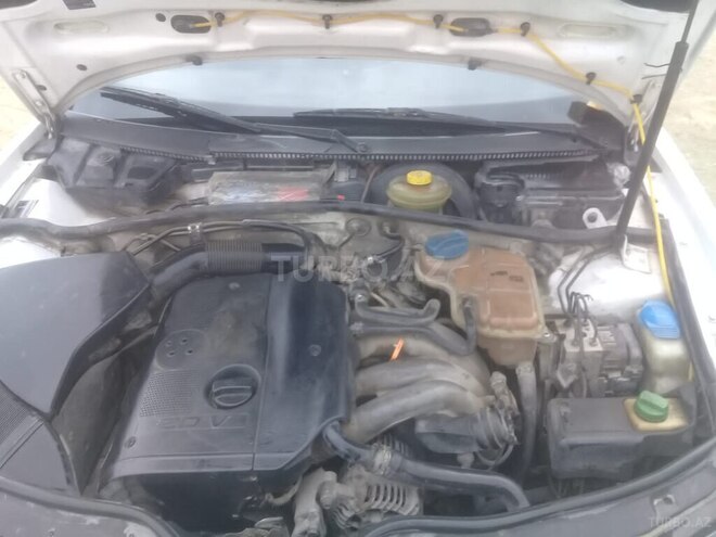 Volkswagen Passat 1998, 334,462 km - 1.8 л - Bakı