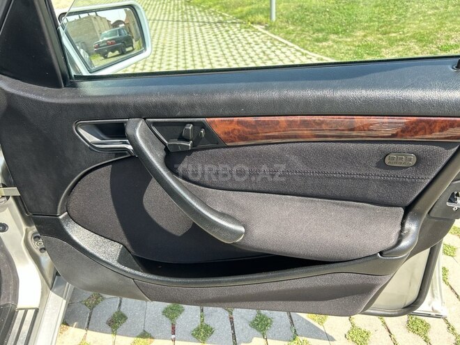 Mercedes C 240 1999, 267,000 km - 2.4 л - Şəmkir