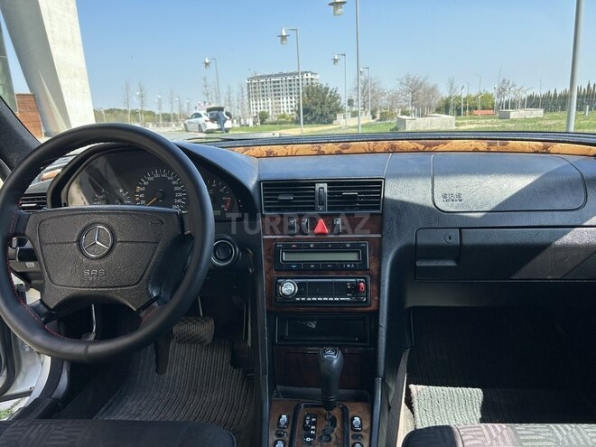 Mercedes C 240 1999, 267,000 km - 2.4 л - Şəmkir