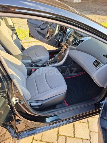 Hyundai Elantra 2015, 70,000 km - 1.8 l - Bakı
