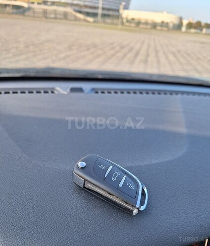 Hyundai Elantra 2015, 70,000 km - 1.8 l - Bakı