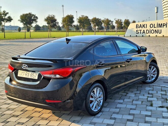 Hyundai Elantra 2015, 70,000 km - 1.8 l - Bakı