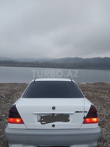 Mercedes C 220 1999, 464,000 km - 2.2 l - Tovuz