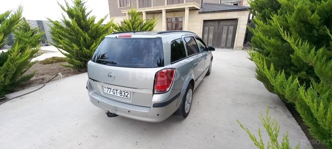 Opel Astra 2005, 233,000 km - 1.4 l - Bakı