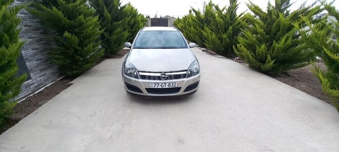 Opel Astra 2005, 233,000 km - 1.4 l - Bakı