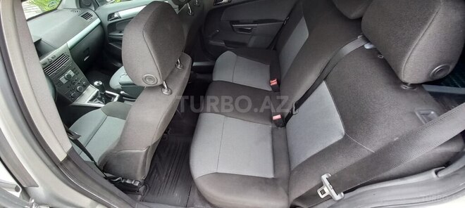 Opel Astra 2005, 233,000 km - 1.4 l - Bakı