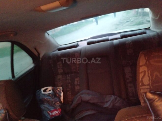 Mercedes E 220 1998, 180,000 km - 2.2 л - Sabirabad