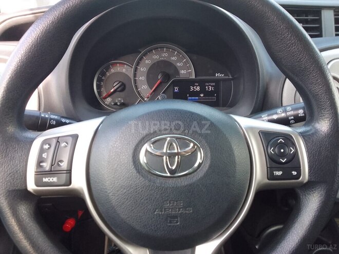 Toyota Vitz 2015, 78,755 km - 1.3 л - Sumqayıt