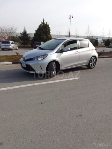 Toyota Vitz 2015, 78,755 km - 1.3 л - Sumqayıt