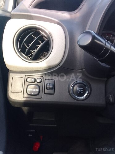 Toyota Vitz 2015, 78,755 km - 1.3 л - Sumqayıt
