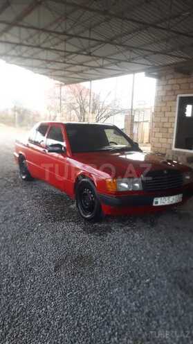 Mercedes 190 1990, 200,000 km - 2.2 l - Salyan