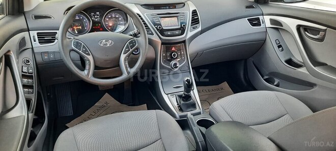 Hyundai Elantra 2015, 71,000 km - 1.8 л - Bakı