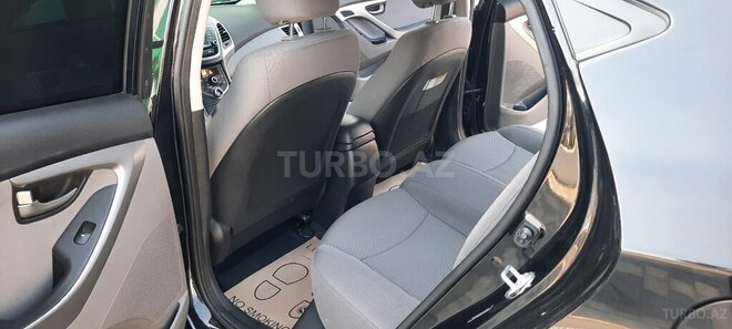 Hyundai Elantra 2015, 71,000 km - 1.8 л - Bakı