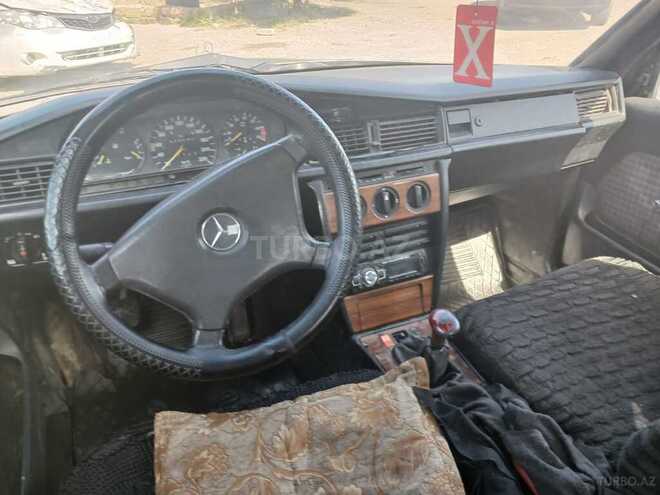 Mercedes 190 1992, 290,000 km - 2.0 l - Bakı