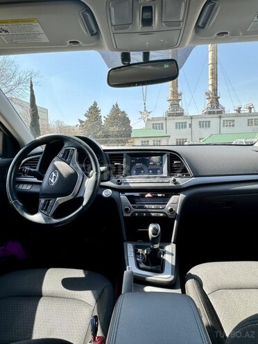 Hyundai Elantra 2017, 107,000 km - 2.0 l - Bakı