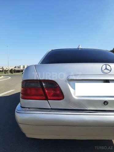 Mercedes E 300 1999, 117,000 km - 3.0 l - Bakı