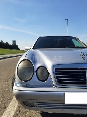 Mercedes E 300 1999, 117,000 km - 3.0 l - Bakı