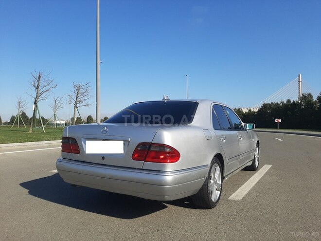 Mercedes E 300 1999, 117,000 km - 3.0 l - Bakı