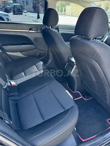 Hyundai Elantra 2017, 107,000 km - 2.0 l - Bakı