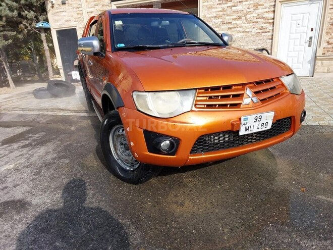 Mitsubishi L200 2012, 406,000 km - 2.5 l - Sumqayıt