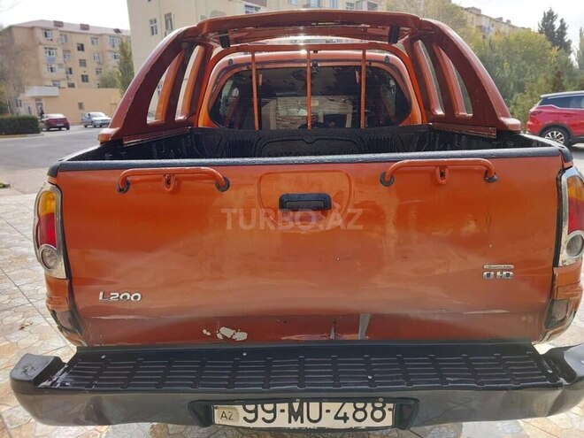 Mitsubishi L200 2012, 406,000 km - 2.5 l - Sumqayıt