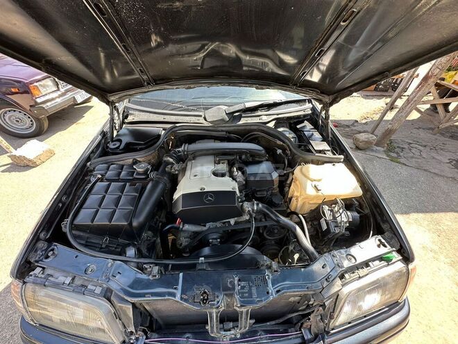 Mercedes C 180 1997, 324,260 km - 1.8 л - Bakı