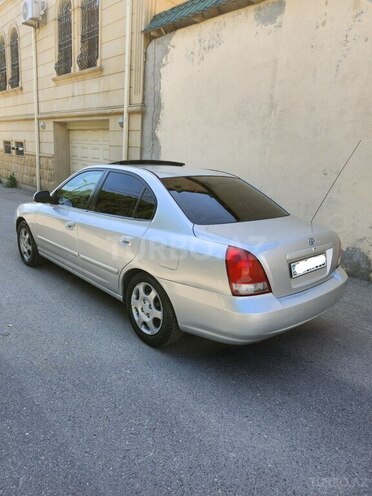 Hyundai Elantra 2003, 204,350 km - 2.0 l - Bakı