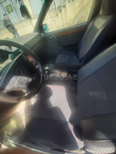 Mercedes E 220 1994, 370,000 km - 2.2 l - Mingəçevir