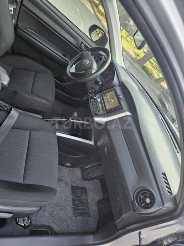 Toyota Corolla 2017, 135,000 km - 1.5 л - Bakı