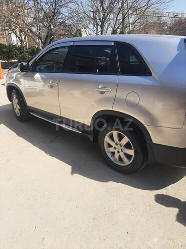 Kia Sorento 2011, 284,000 km - 2.0 l - Bakı