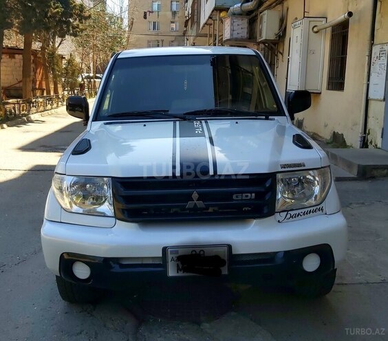 Mitsubishi Pajero io 2000, 150,000 km - 2.0 l - Bakı