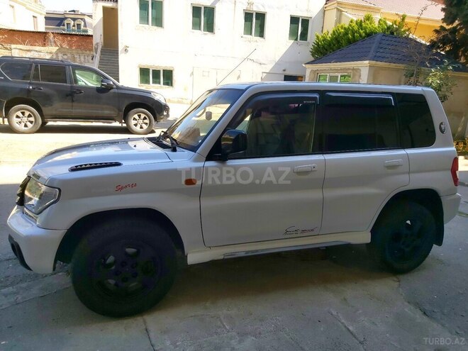 Mitsubishi Pajero io 2000, 150,000 km - 2.0 l - Bakı