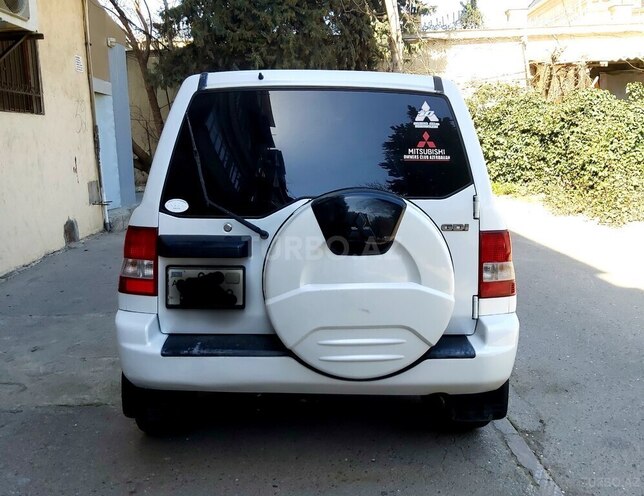 Mitsubishi Pajero io 2000, 150,000 km - 2.0 l - Bakı
