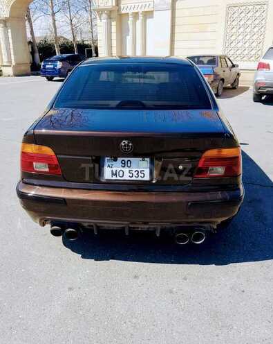 BMW 525 2001, 258,000 km - 2.5 l - Bakı