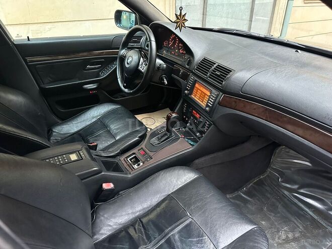 BMW 525 2001, 258,000 km - 2.5 l - Bakı