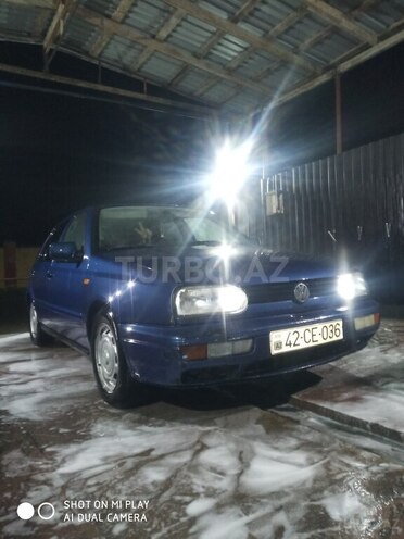 Volkswagen Golf 1996, 253,029 km - 1.8 l - Lənkəran