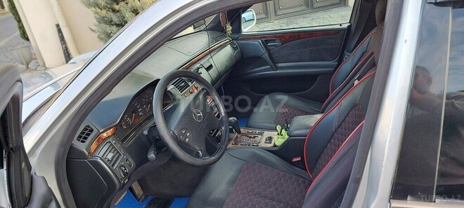 Mercedes E 290 1998, 321,456 km - 2.9 l - Bakı