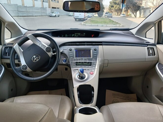 Toyota Prius 2014, 99,700 km - 1.8 л - Bakı