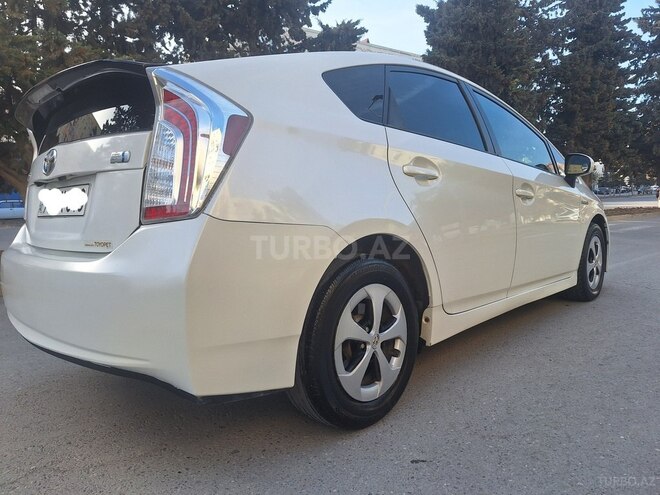 Toyota Prius 2015, 102,564 km - 1.8 л - Xırdalan