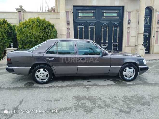 Mercedes E 200 1992, 418,500 km - 2.0 l - Bakı