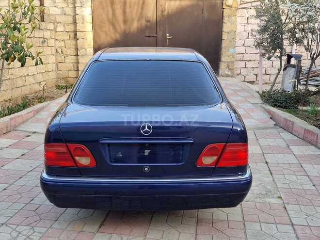 Mercedes E 240 1998, 378,000 km - 2.4 l - Sumqayıt