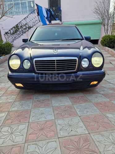Mercedes E 240 1998, 378,000 km - 2.4 l - Sumqayıt