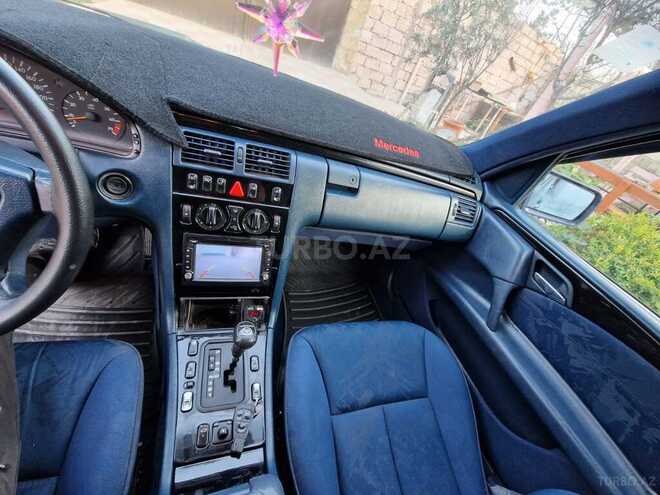 Mercedes E 240 1998, 378,000 km - 2.4 l - Sumqayıt